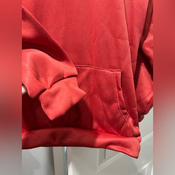 Women’s girls red crew sweatshirt XL fits smaller NEW NWOT - Picture 6 of 8